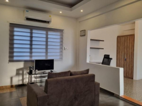 Sydney's Place, Labone-Accra